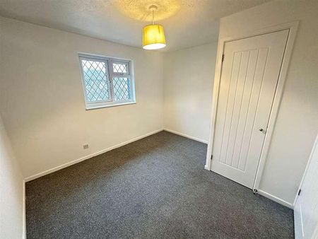 Telford Drive, Walton-on-thames, KT12 - Photo 3