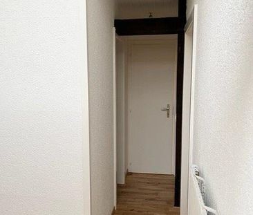 Charmant appartement entièrement rénové de 3 pièces dans les combles - Foto 1