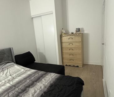 For Lease - 3900 Confederation Parkway Unit# 5411, Mississauga, Ont... - Photo 4