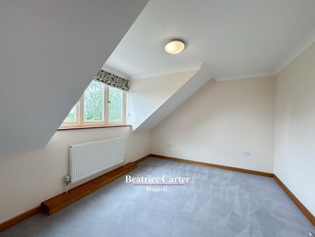 4 bedroom detached house to rent - Photo 4