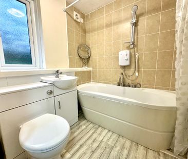 Grandtully Drive, Kelvindale, Glasgow, G12 0DP - Photo 3