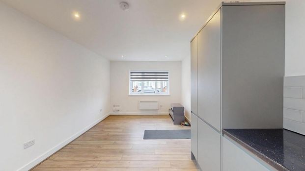 Studio to rent - Photo 1