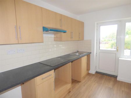 2 bedroom apartment to rent - Photo 4