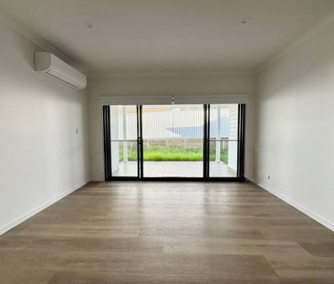 Coming soon! Private and stylishly designed duplex - Photo 3