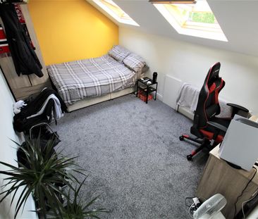 4 bedroom terraced house to rent - Photo 5