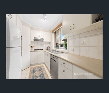 Neat and Complete - Walk to Westfield and Train - Photo 3