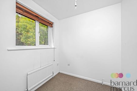 Marshalls Close, London - Photo 3