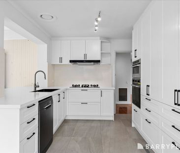 Spacious Family Home with Exceptional Garaging & Secure Parking - Photo 1