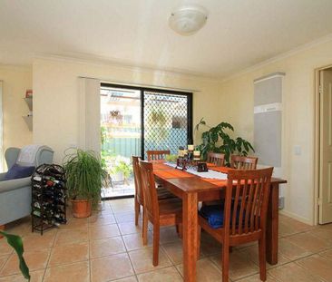 1/22 Mulqueeny Street, Wodonga VIC 3690 - Townhouse For Rent | Domain - Photo 1