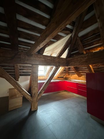 SION, magnfique 3,5 pièces aux combles - vieille ville - Photo 4