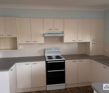 Brick & tile Taree West family home - Photo 1