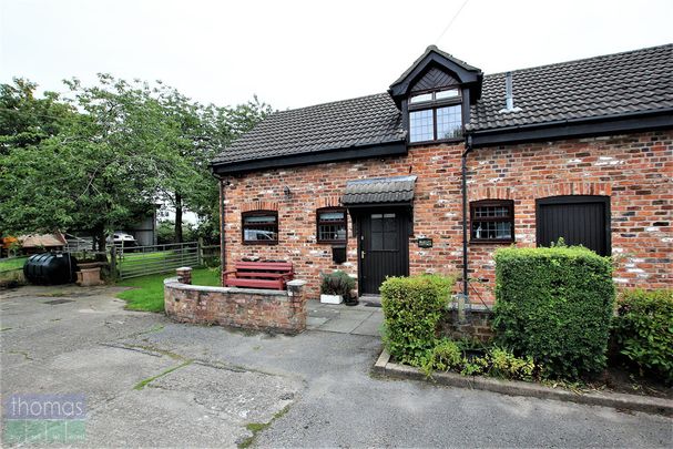 3 Bedroom Barn Conversion, Chester - Photo 1