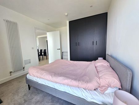 Heartwood Boulevard, W3, Acton - Photo 2