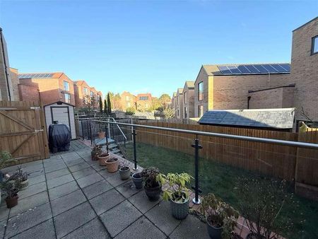 Michael Robbins Way, Mill Hill, NW7 - Photo 5