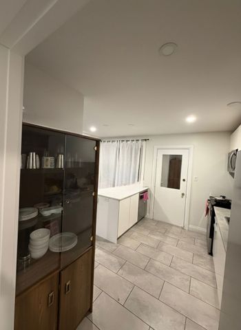 For Lease - 44 Oren Boulevard, Barrie, Ontario - Photo 2