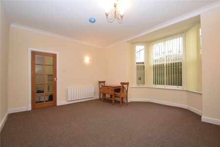 1 bed apartment to rent in Valley Bridge Parade, Scarborough, YO11 - Photo 3