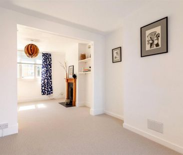 4 bedroom terraced house to rent - Photo 4