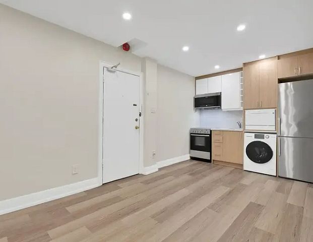 448 Spadina Road | 448 Spadina Road, Toronto - Photo 1