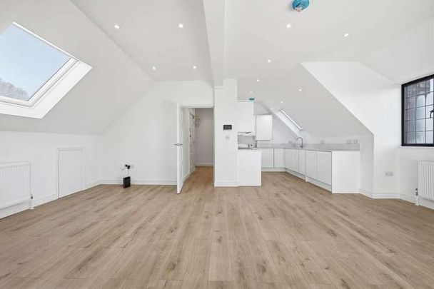 Nether Street, West Finchley London, N3 - Photo 1