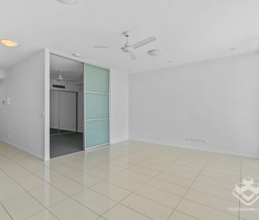 REFRESHED UNIT IN BROADWATER - Photo 4
