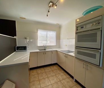 Home For Rent - Photo 3