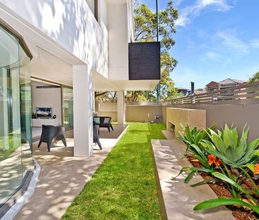 BEACHSIDE LUXURY HOME! - Photo 6