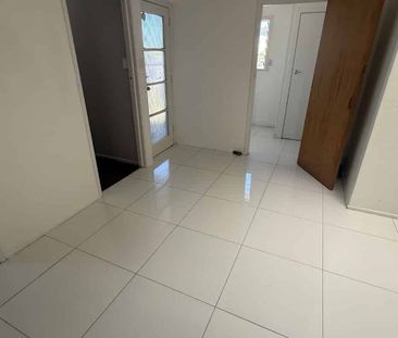 4 bedroom house Ranui - Photo 5