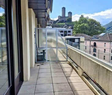 Möbliertes Attikaeinzimmer in der Innenstadt von Bellinzona zu verm... - Foto 6