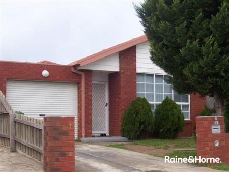 A Sanctuary in Meadow Heights - Photo 4