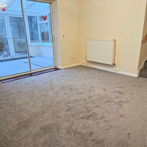 2 bedroom end of terrace house to rent - Photo 1