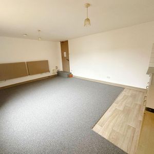 1 bedroom house of multiple occupation to rent - Photo 2