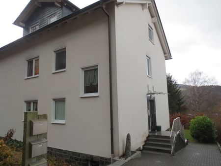 **MODERN WOHNEN IN DER NATUR!! Großzügige 3-Zi.-Whg. mit Balkon in ruhiger Lage Delstern!** - Foto 2