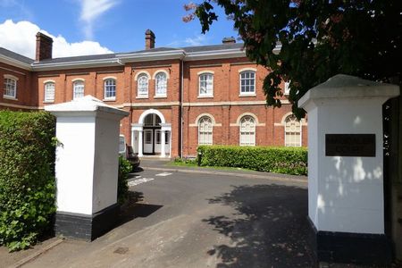 Magdalen Court, Edgbaston - Photo 5