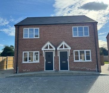 2 bedroom semi-detached house to rent - Photo 3