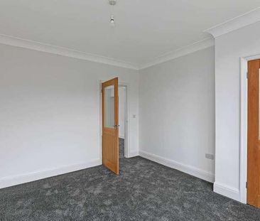 Sunnyside, Tingley, WF3 - Photo 5