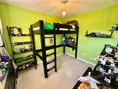 3 bedroom semi-detached house to rent - Photo 3