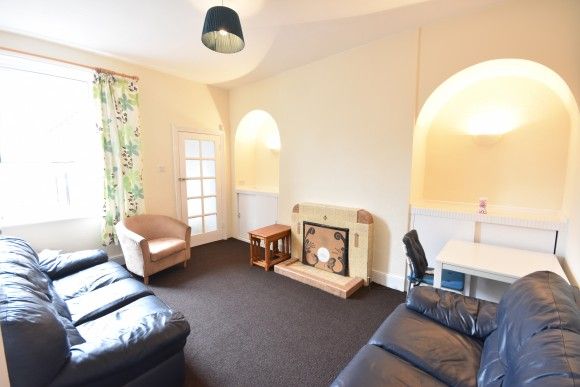 3 Bed - Tamworth Road, Fenham - Photo 1