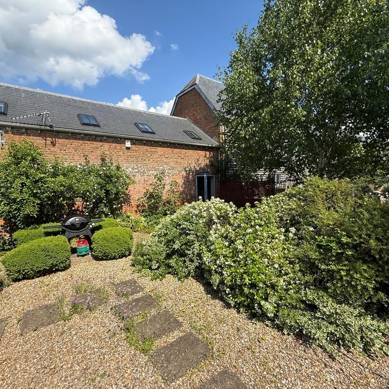 4 bedroom house to rent - Photo 1