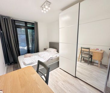 2 Bed Flat, Stonor Road, W14 - Photo 5