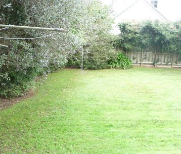 Mt Eden Wairiki road One bedroom - Photo 2