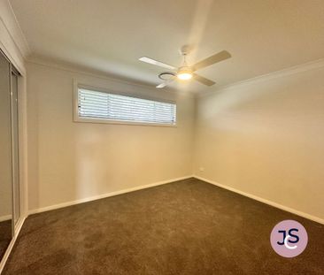 Modern 4 Bedroom + Study - Photo 4