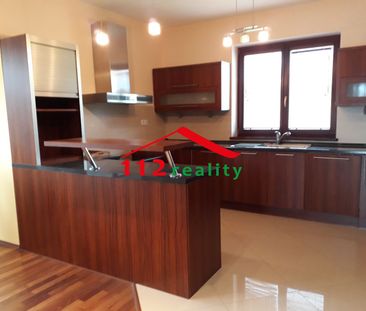 Na prenájom 4 izbový bungalov, garáž, plus 3 parkovacie miesta, ide... - Photo 4