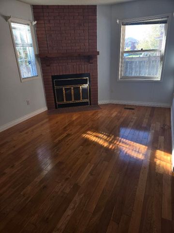 For Lease - 303 Delaney Upper Drive, Ajax, Ontario - Photo 4