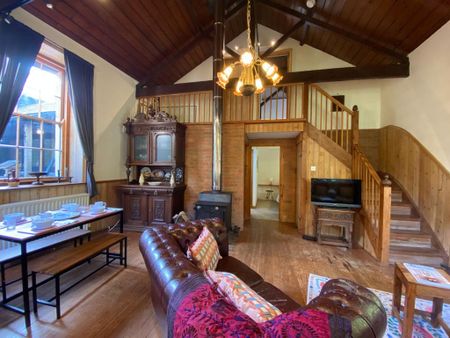 2 bedroom link detached house to rent - Photo 2