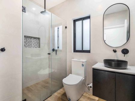 4 Charlotte Close Lurnea - Photo 4