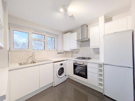 1 bedroom flat to rent - Photo 3