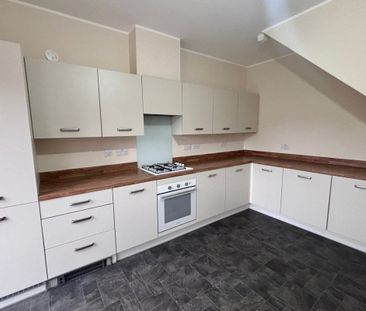 Hawthorn Avenue, HULL - Photo 6