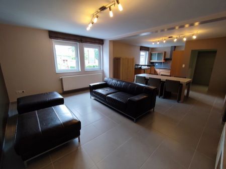 Appartement situé au 1er étage avec ascenseur à 6250 Pont-de-Loup - Foto 4