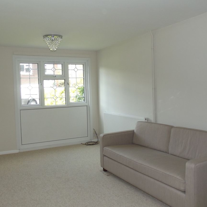 3 bedroom terraced house to rent - Photo 1