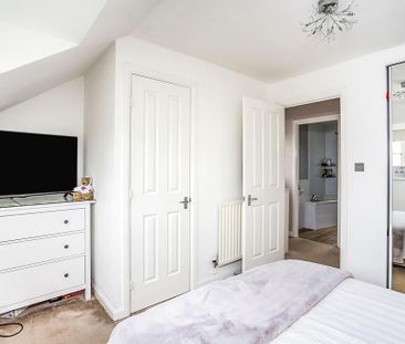 2 bedroom semi-detached house to rent - Photo 4